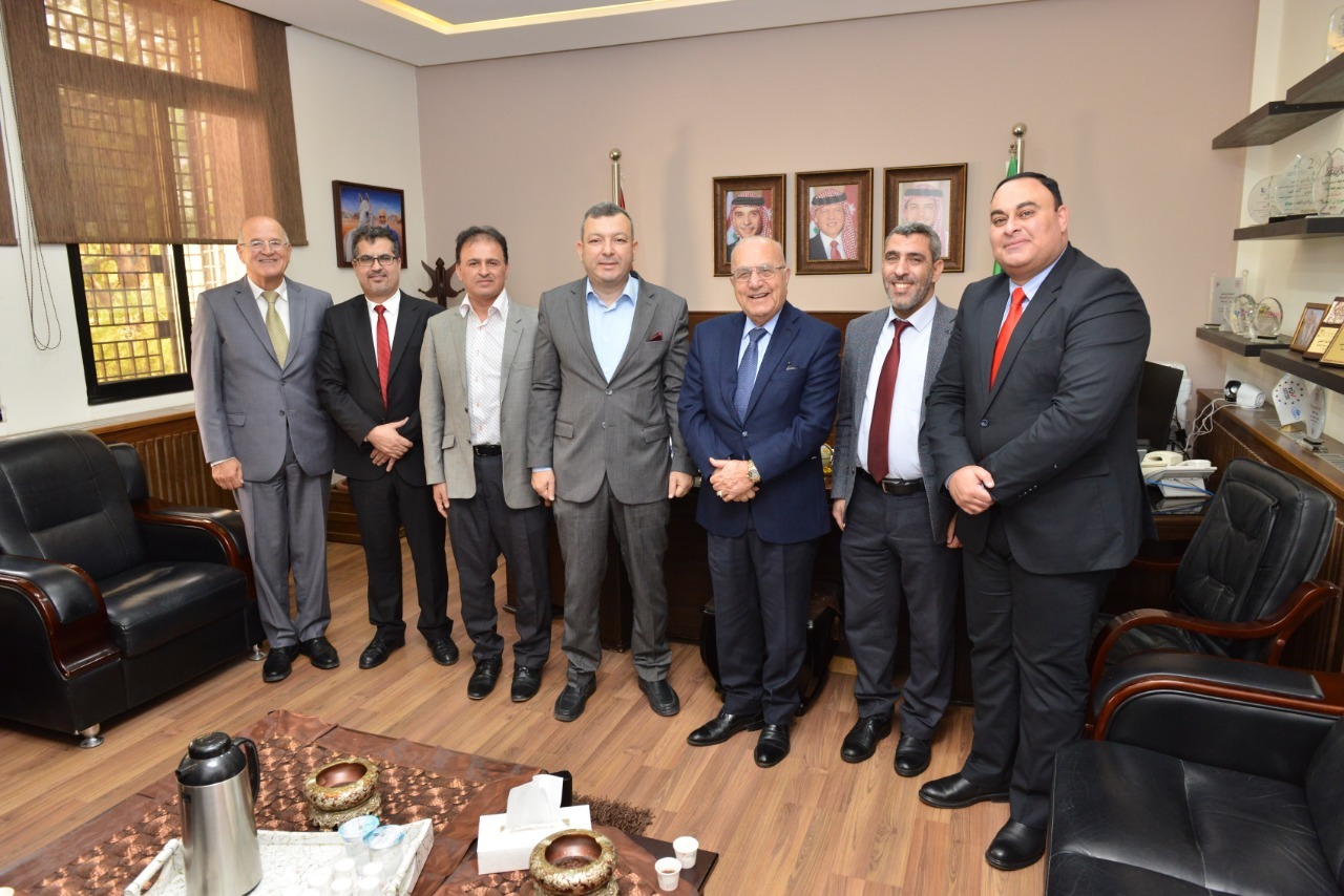 جامعة البترا توقع اتفاقية تعاون مع