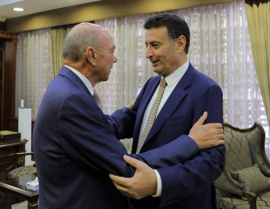 فيصل الفايز وأحمد الصفدي إلى الدوحة..