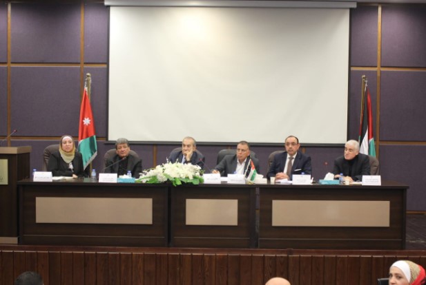 بتواجد 3 وزراء.. الحكومة ستدرس مطالب