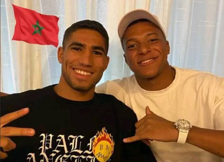 حكيمي يوجه رسالة لمبابي قبل نصف