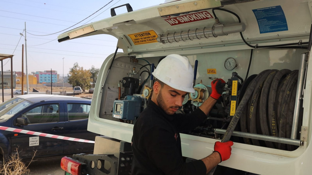 المواصفات والمقاييس: تحويل 5 محطات محروقات