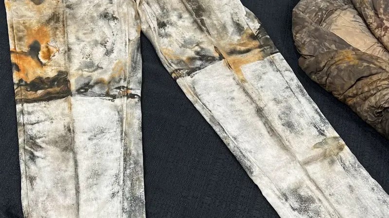 بمبلغ خيالي لا يصدق.. أقدم جينز