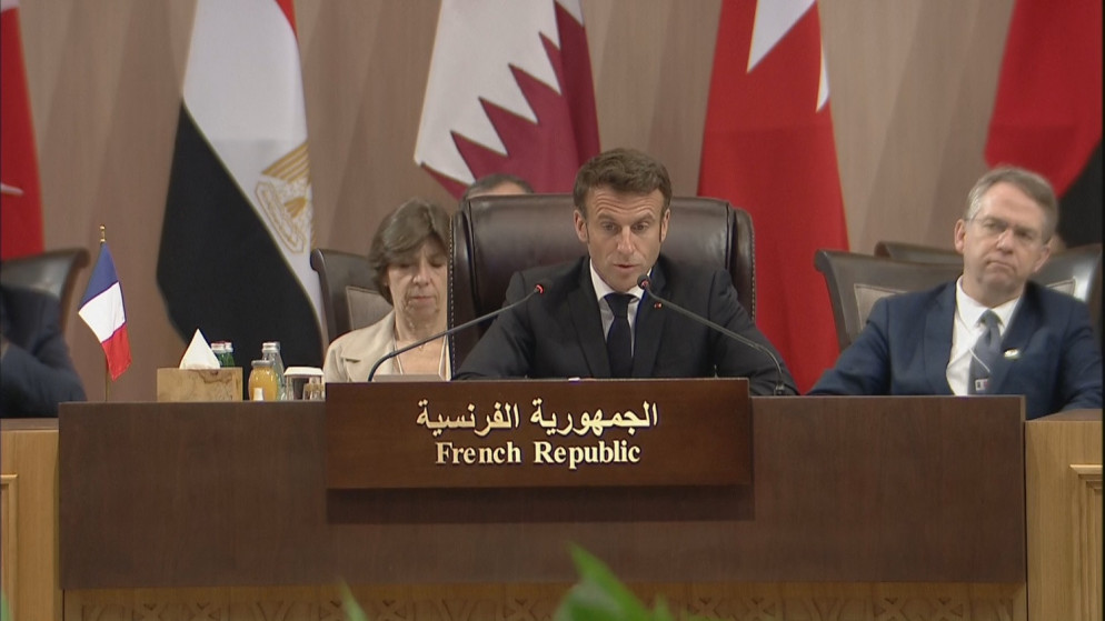 ماكرون: الأردن يلعب دورا محوريا بدعم