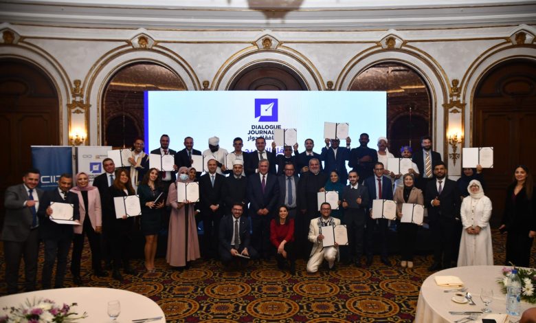 27 صحافيا من 11 دولة عربية