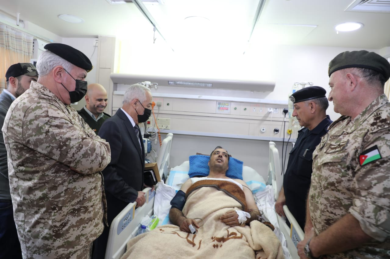 بتوجيهات ملكية.. العيسوي والحنيطي والمعايطة يزورون