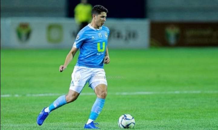 الصغير يوقع على كشوفات الوحدات وينتظر