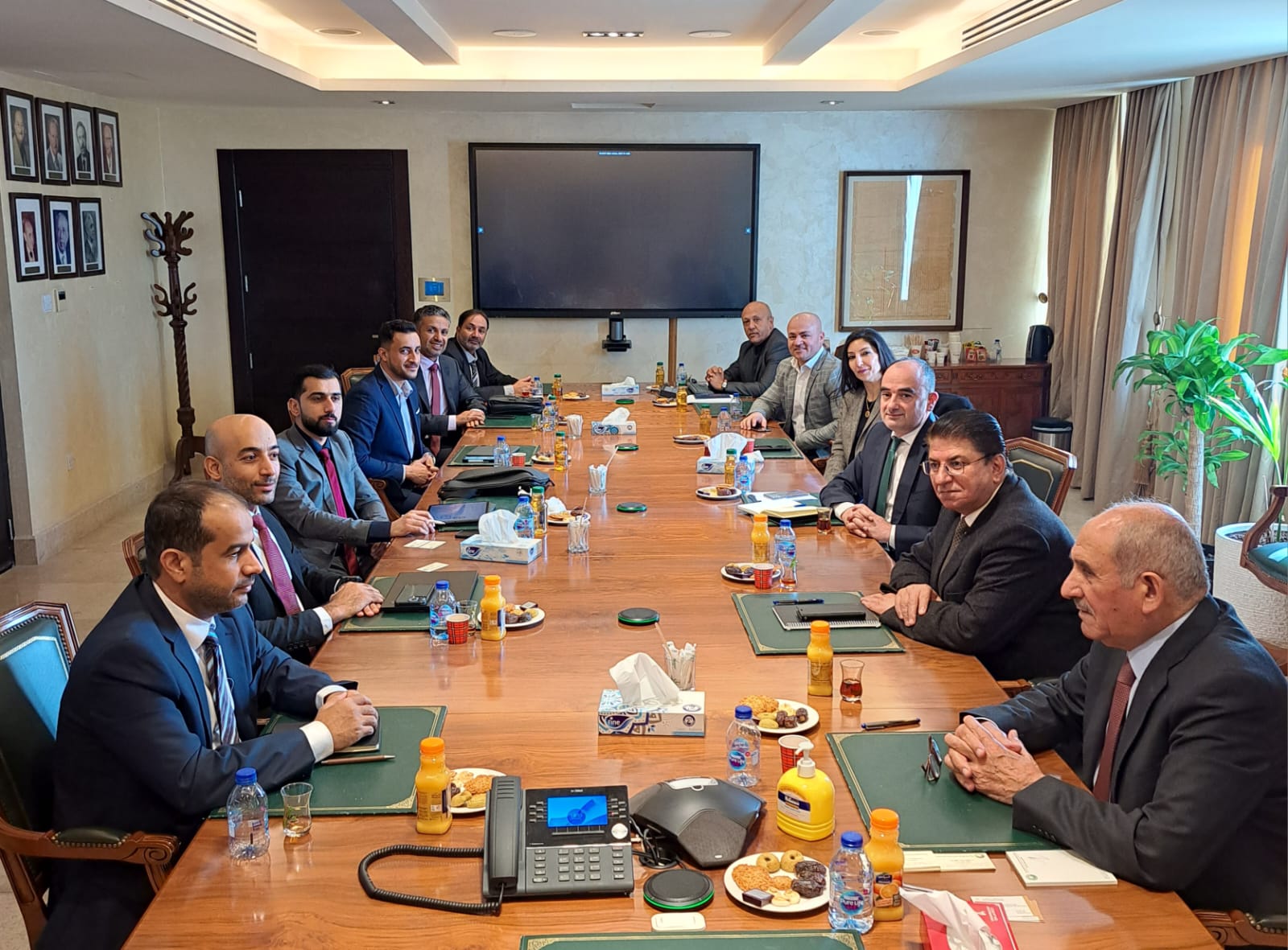 بحث مجالات التعاون بين شركة الفوسفات