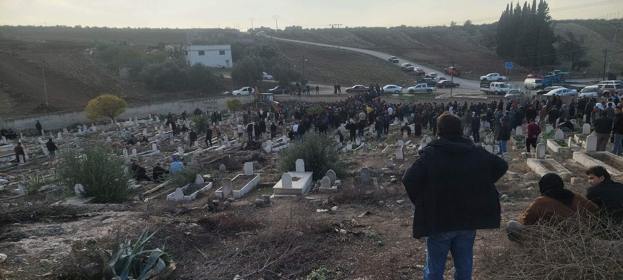 عشرات الاردنيين يشيعون ضحايا جريمة زحر