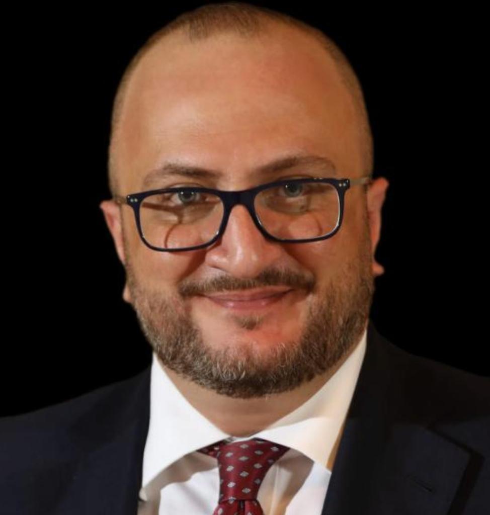 حدادين يهنئ بأعياد الميلاد المجيد