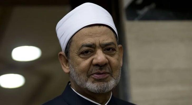شيخ الأزهر يهنئ المسيحيين بأعياد الميلاد