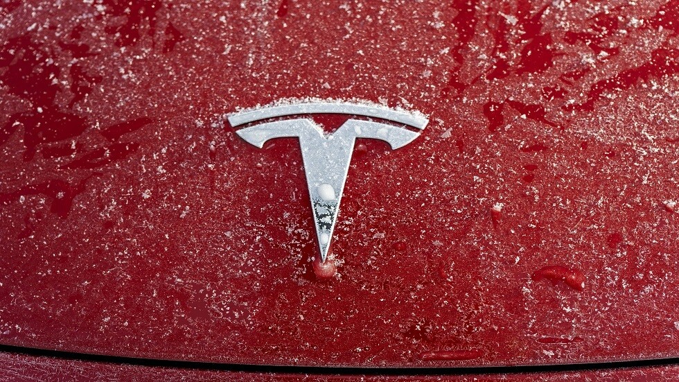 انخفاض القيمة السوقية لشركة تسلا بمقدار