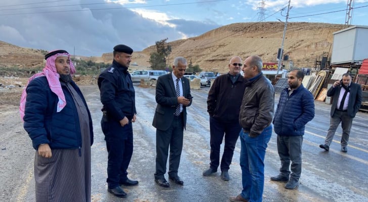 إعادة فتح طريق وادي القمر الونانات