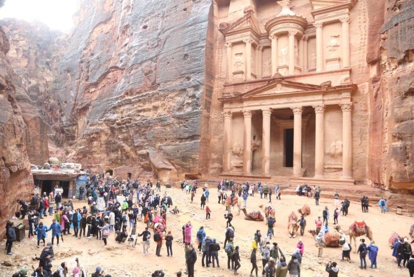 السياح للبتراء مجددا