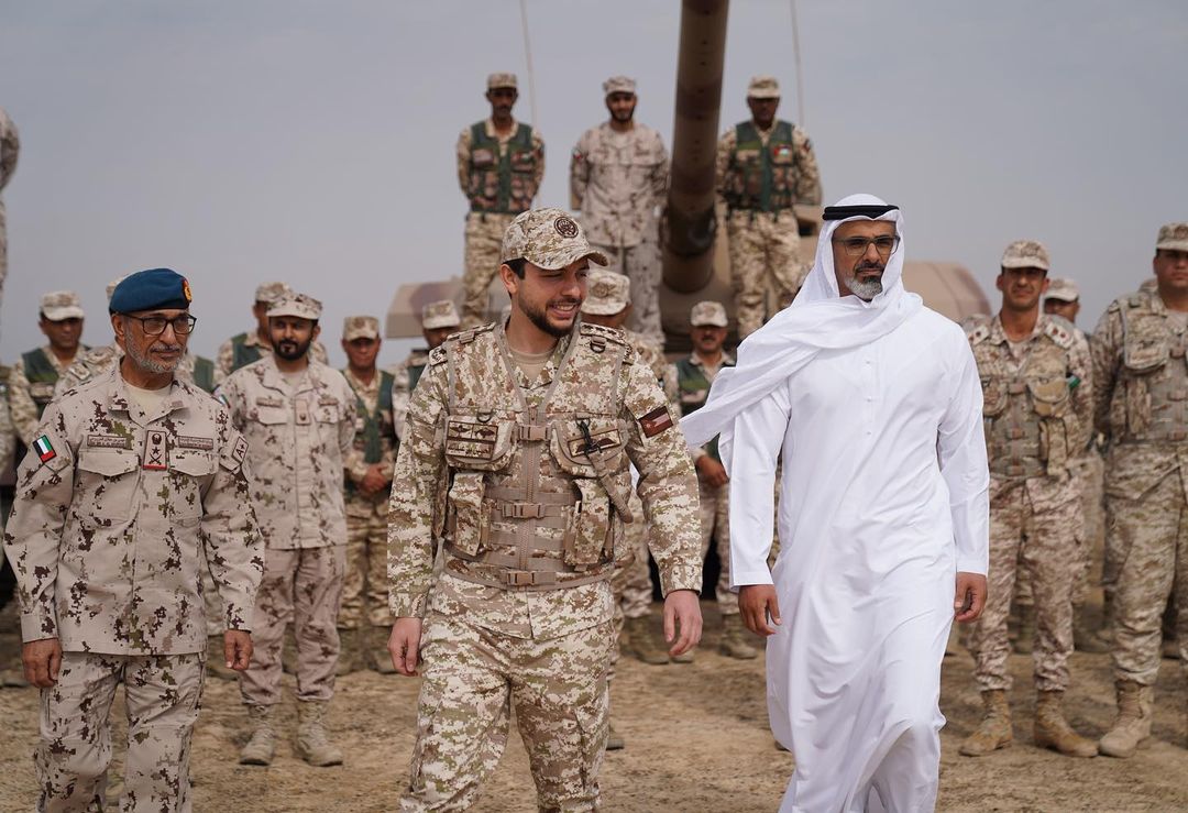 ولي العهد: خلال فعاليات الصقر الجارح1