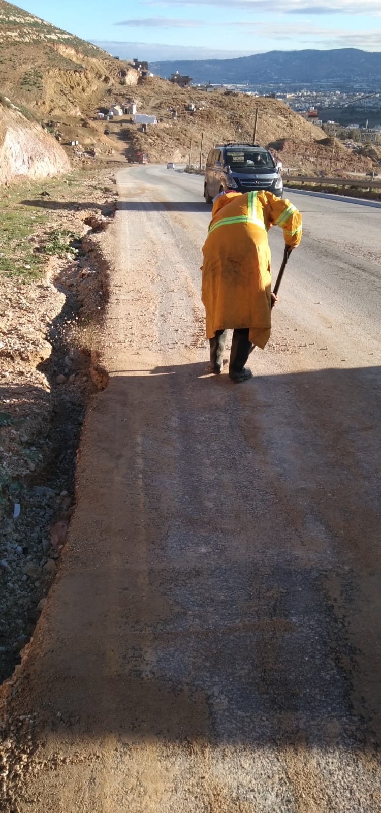 الأشغال تتعامل مع 89 بلاغا خلال