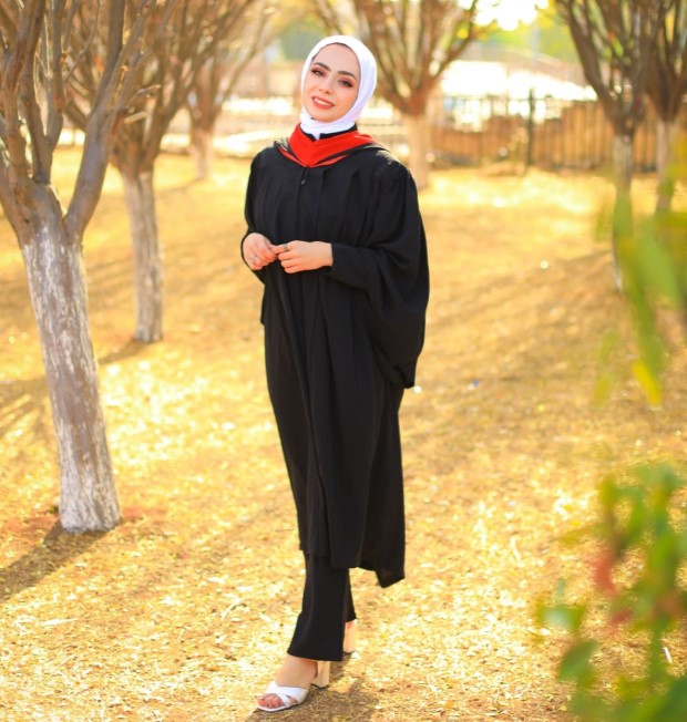 بلقيس حوامده.. مبروك التخرج (صور)