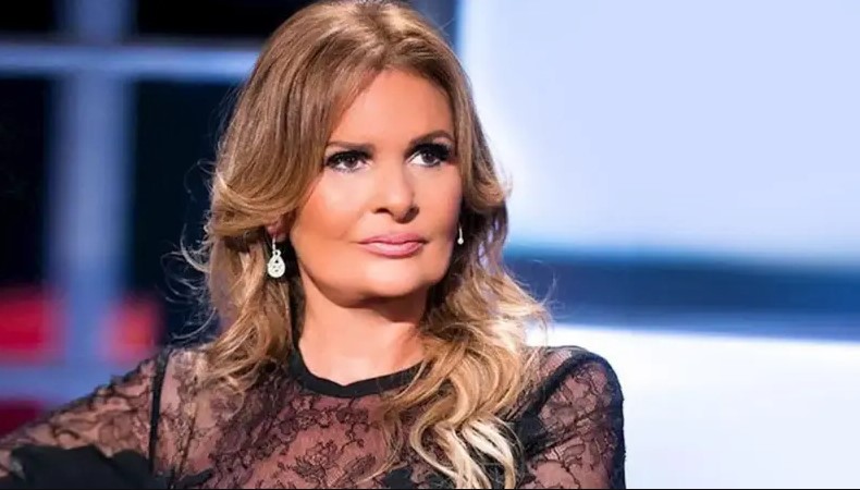 أكرهها.. على من فتحت الفنانة يسرا