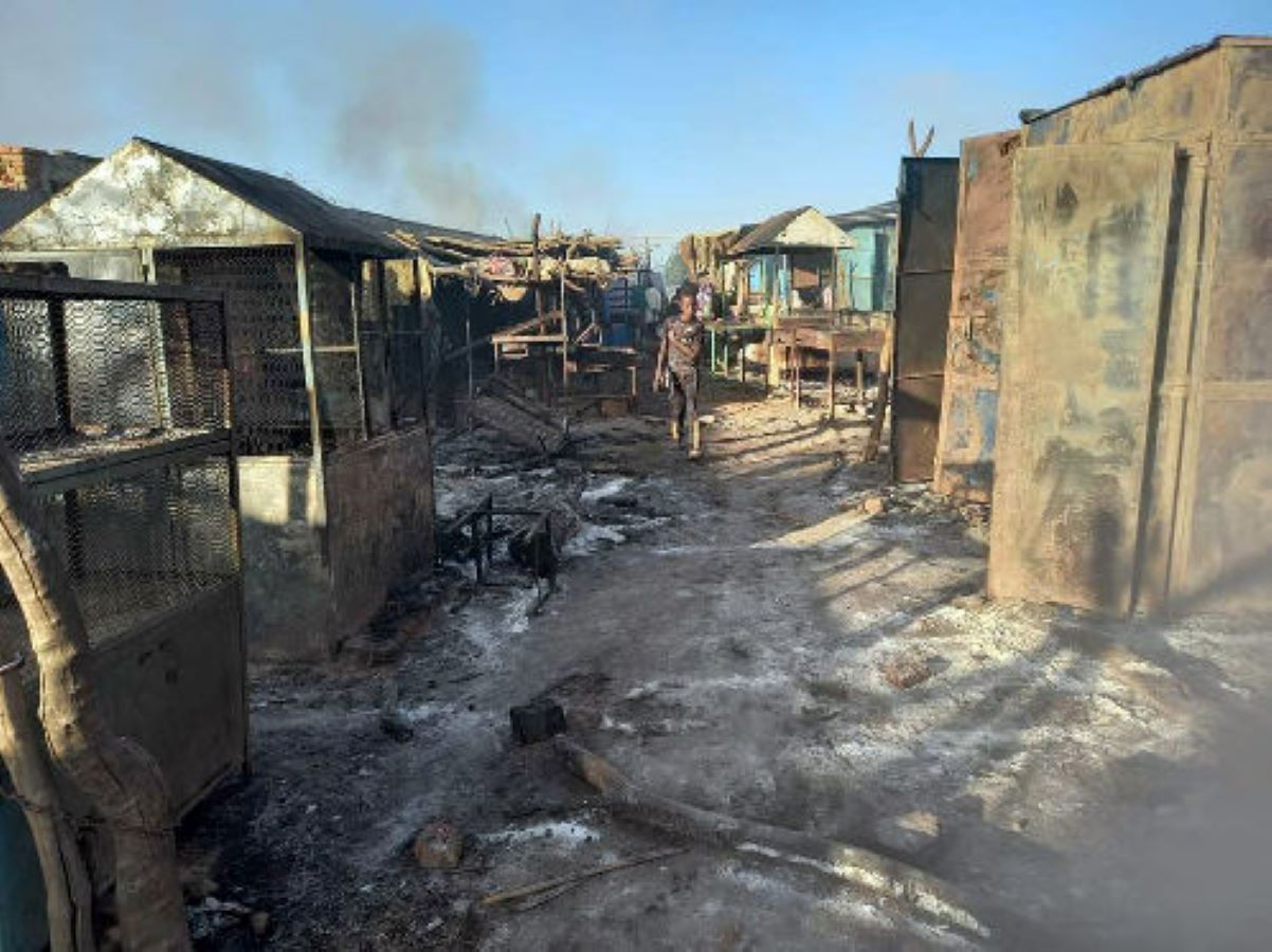 بسبب شاحن هاتف.. مصرع وجرح العشرات