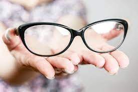 لا بخار ماء على النظارات.. والحل