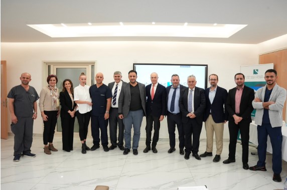 الأردن يواكب العالمية في جراحة الغدة