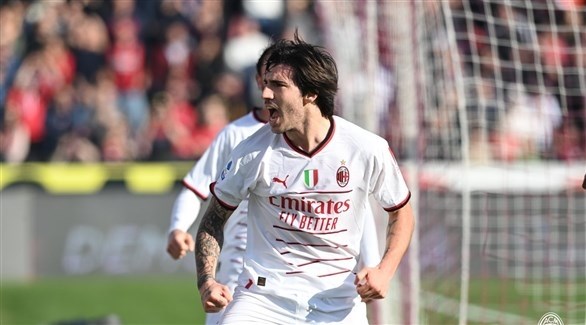 ميلان يفتتح العام الجديد بفوز صعب