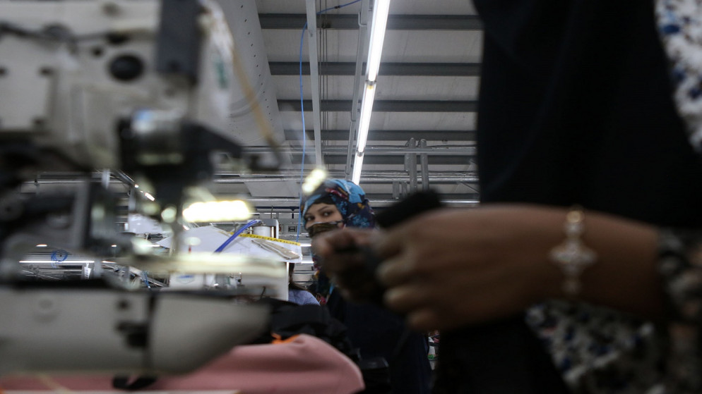 انخفاض معدل المشاركة الاقتصادية للإناث إلى