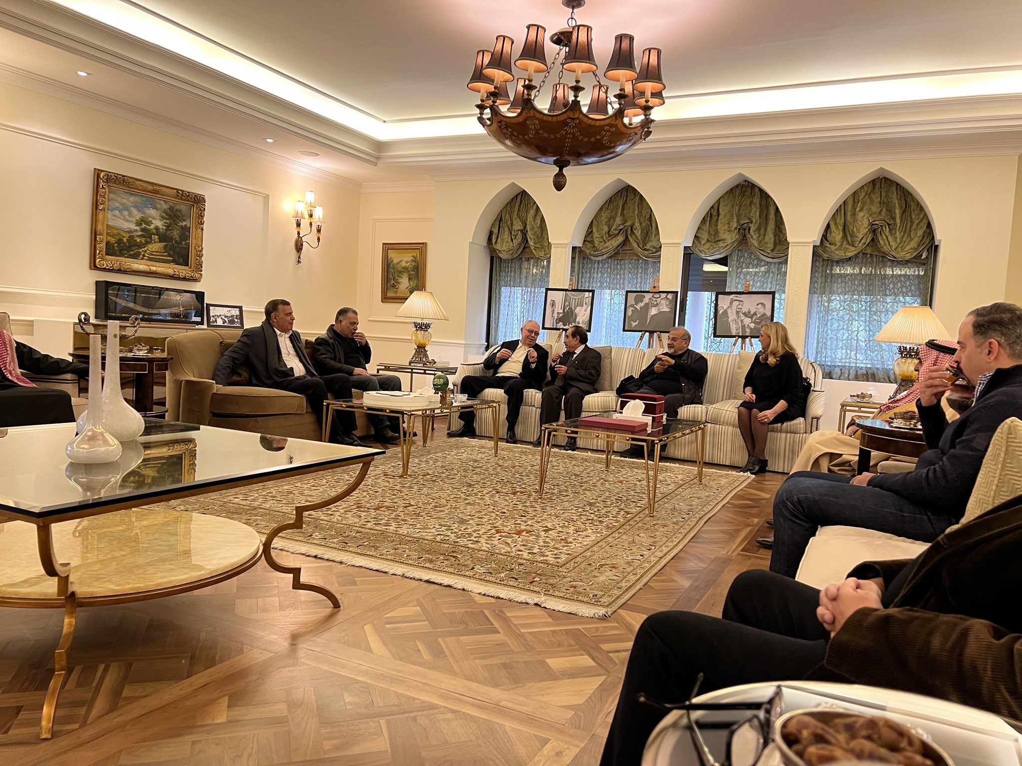 في السفارة السعودية صباح اليوم ..