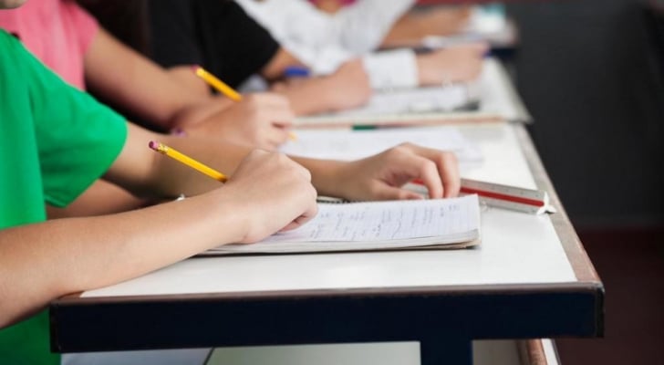 31417 طالبا وطالبة يؤدون تكميلية التوجيهي