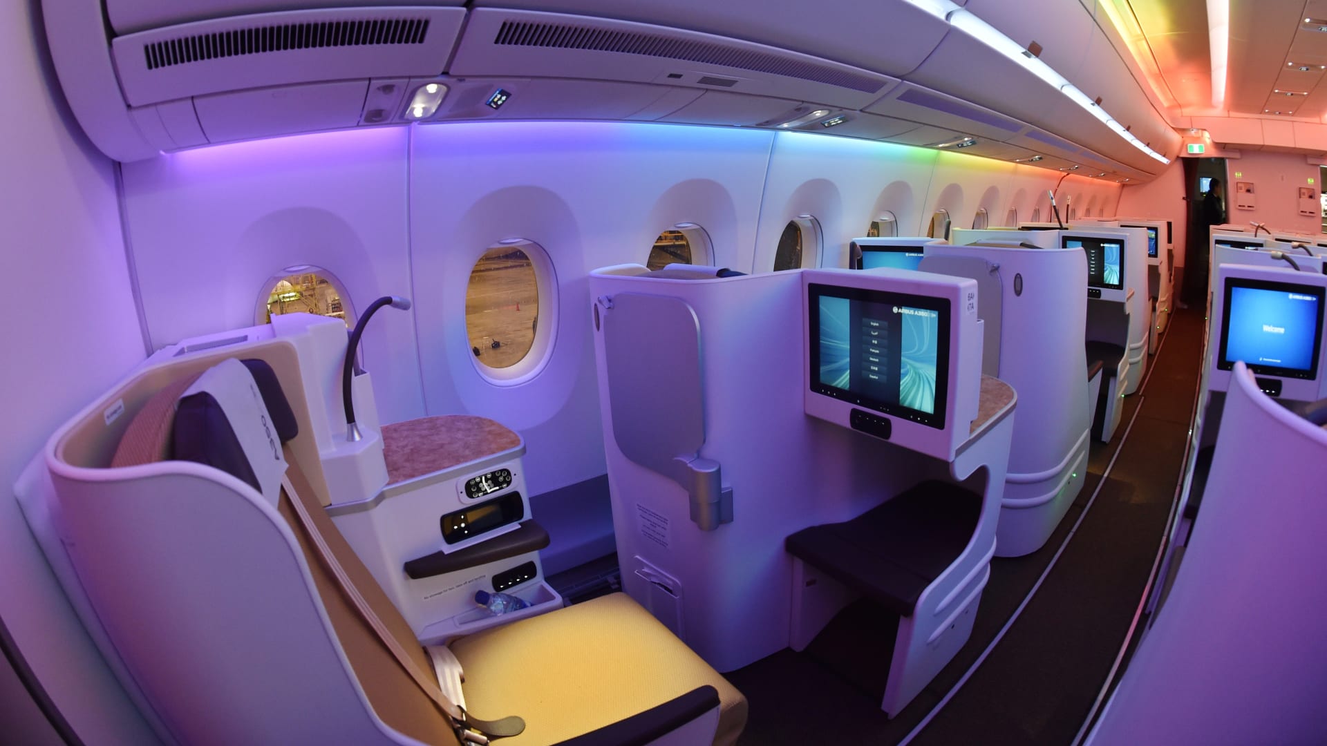 ماذا يحدث للجسم خلال رحلة طيران