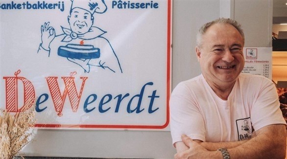 مخبز بلجيكي يفاجئ زبائنه بقطع ذهبية