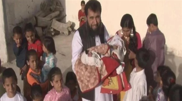 باكستاني يرزق بولده الـ60 ويرغب بالمزيد