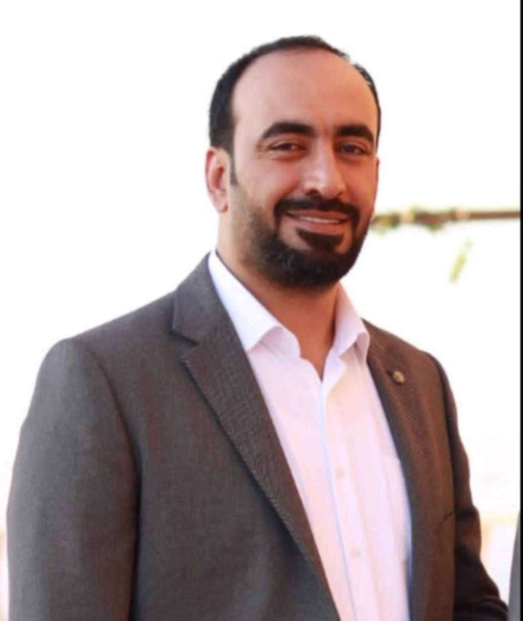 حمزه الجبالي يكتب عن الزرقاء