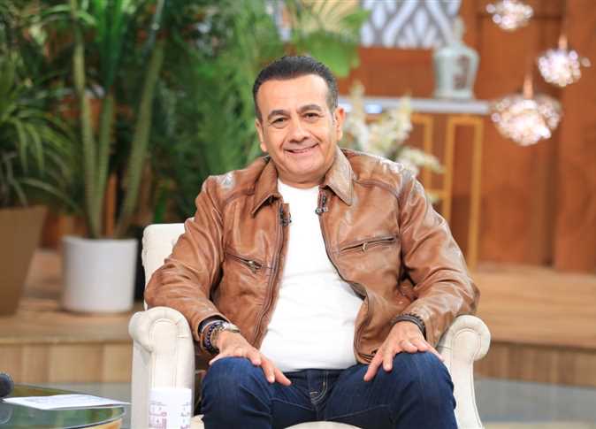 اسامة منير: إحساس مهين لما زوجتك