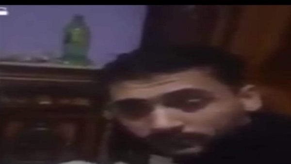 قطع رأس زوجته وأرسل سيلفي مع