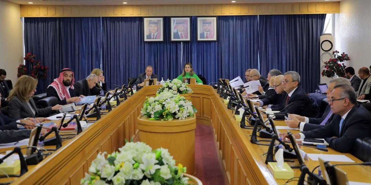 مالية الأعيان تقر معدلي تنظيم الموازنة