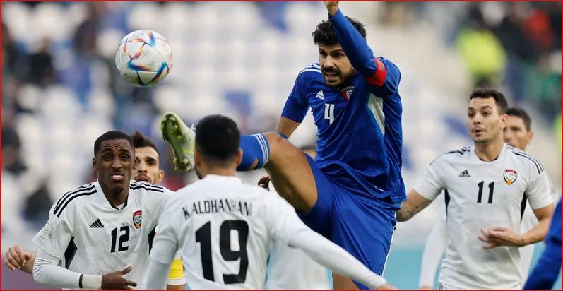 الأزرق يخطف الانتصار ويعقد مهمة منتخب