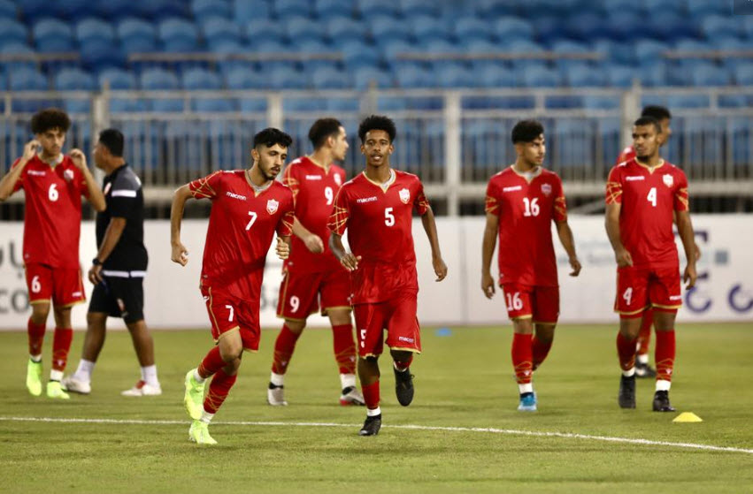 البحرين تتعادل مع الكويت وتبلغ نصف