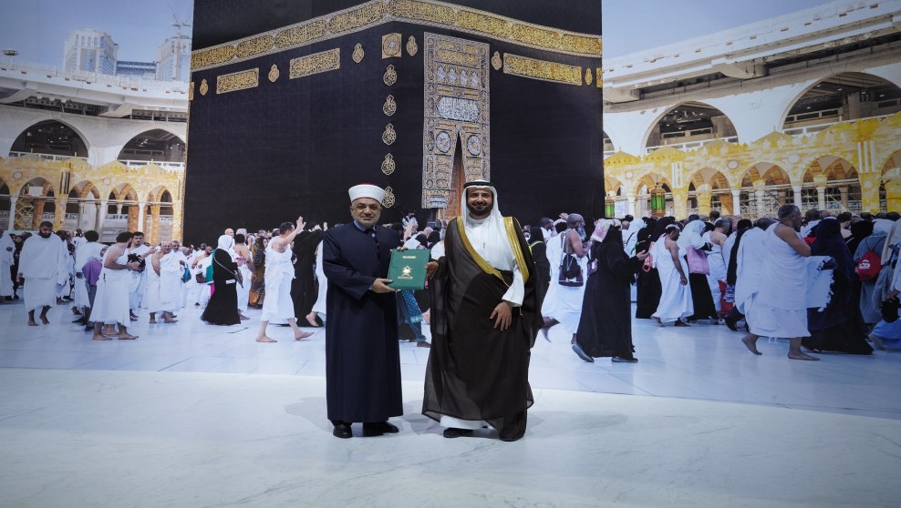 الخلايلة يوقع اتفاقية ترتيبات موسم الحج