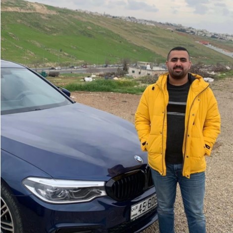 بمناسبة تخرجه.. احمد الحلايقه يهنئ محمد