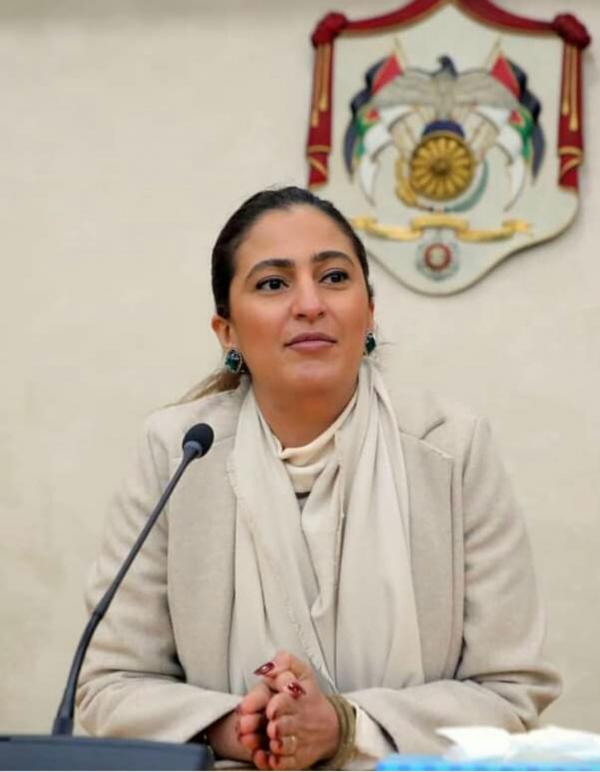 البشير: قرار عدم وجود الإعلام باجتماعات