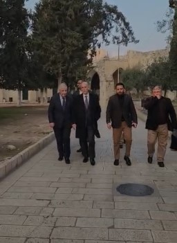 السفير الاردني في تل أبيب غسان