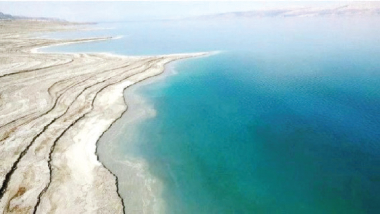 وزير المياه: البحر الميت لن يجف