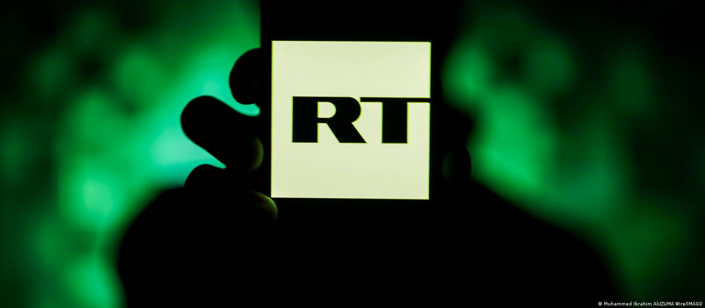 باريس تجمد أصول قناة آر تي