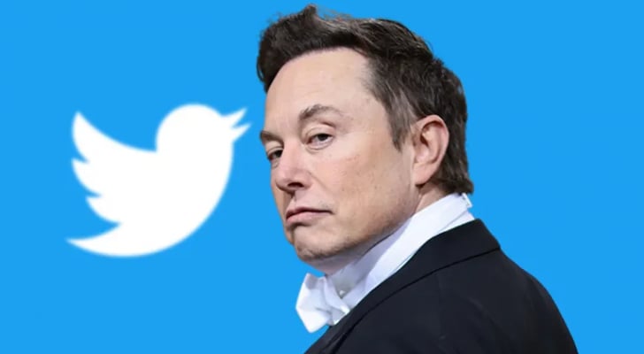 منذ تولي ماسك الإدارة… تويتر يستغني