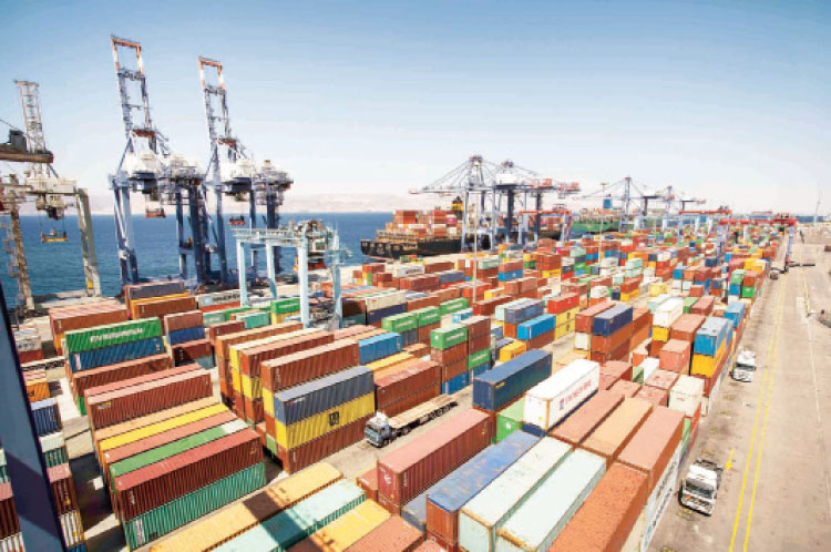 عجز الميزان التجاري للمملكة مع منطقة