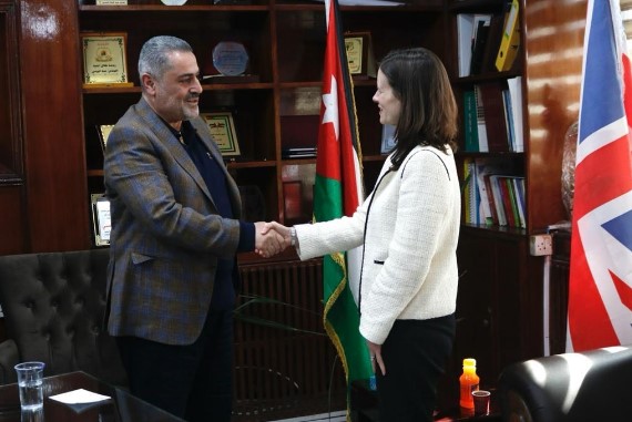 السفيرة البريطانية تحتفي باليوم الدولي للتعليم