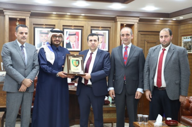 الملحق الثقافي القطري يزور جامعة البلقاء