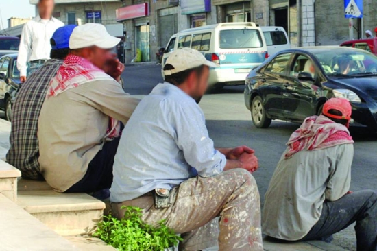 العمل: لا قرار بتصويب أوضاع العمالة