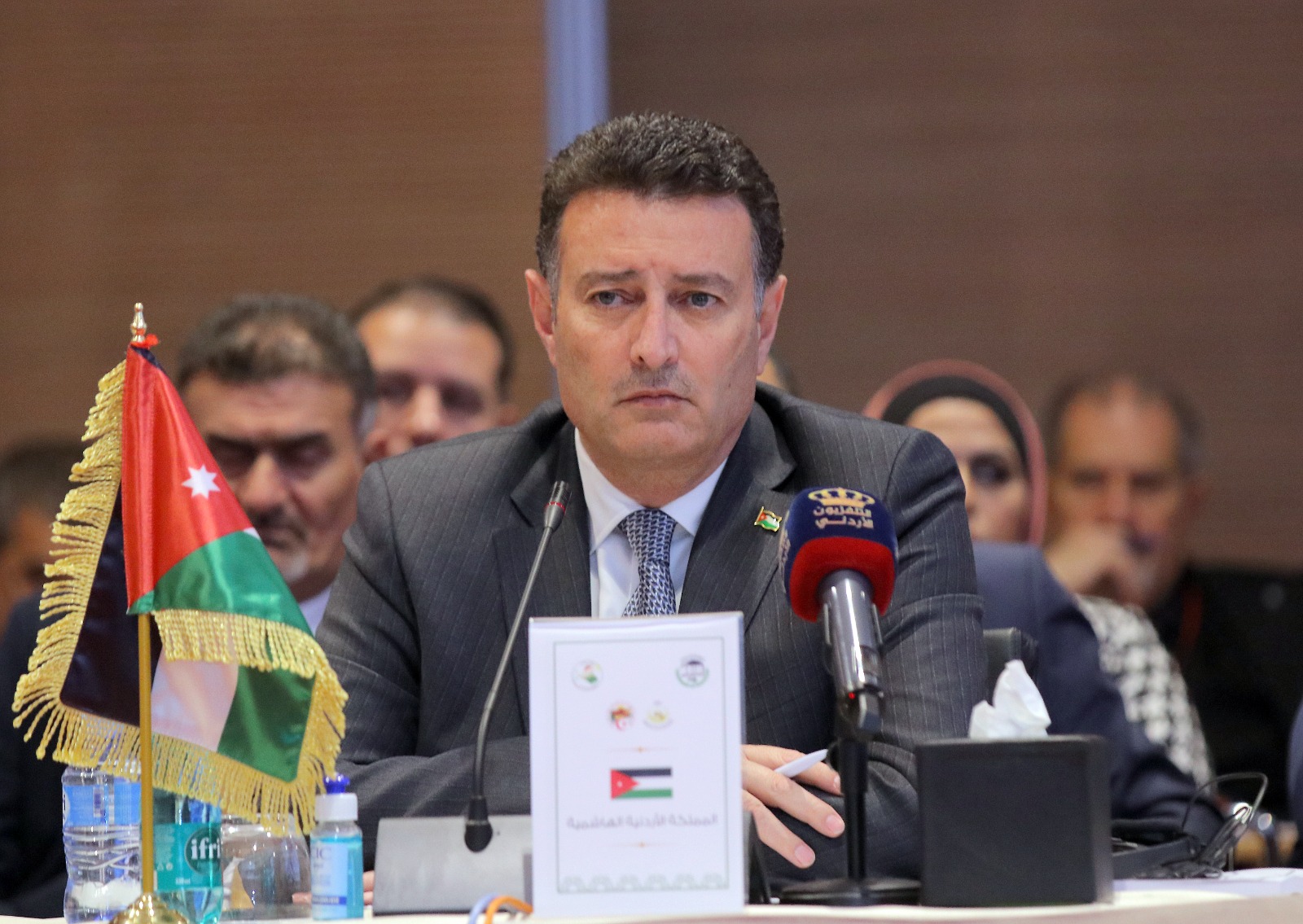 القضية الفلسطينية والوصاية الهاشمية على رأس