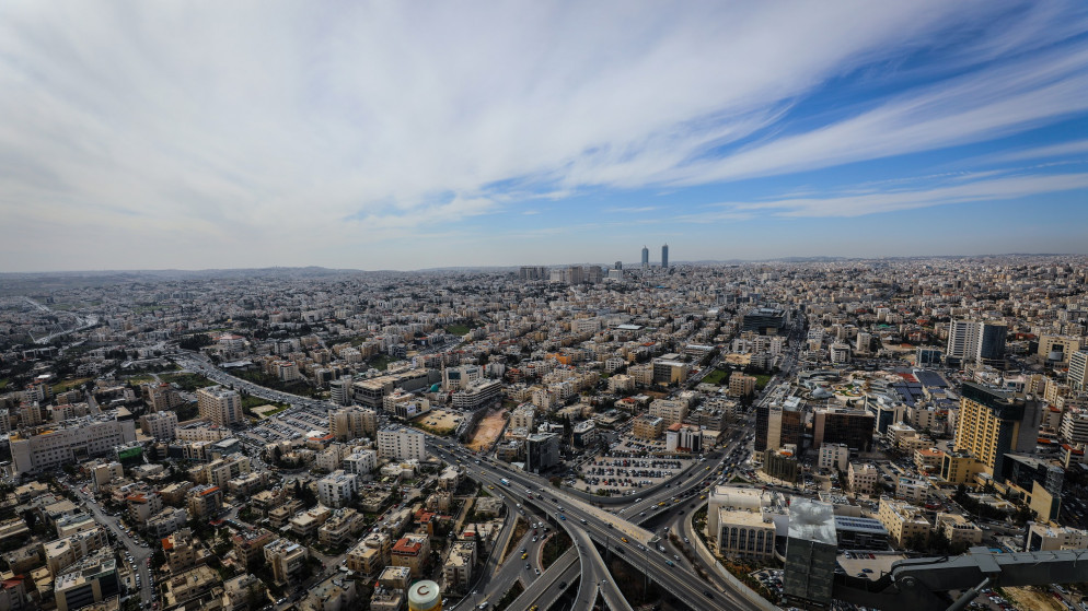 أجواء دافئة السبت وانخفاض تدريجي الأحد